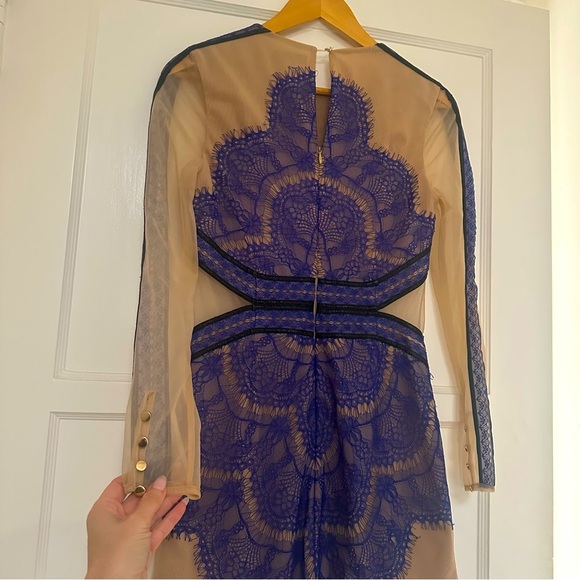 Three Floor China Blue Dress in Medium - Picture 6 of 16